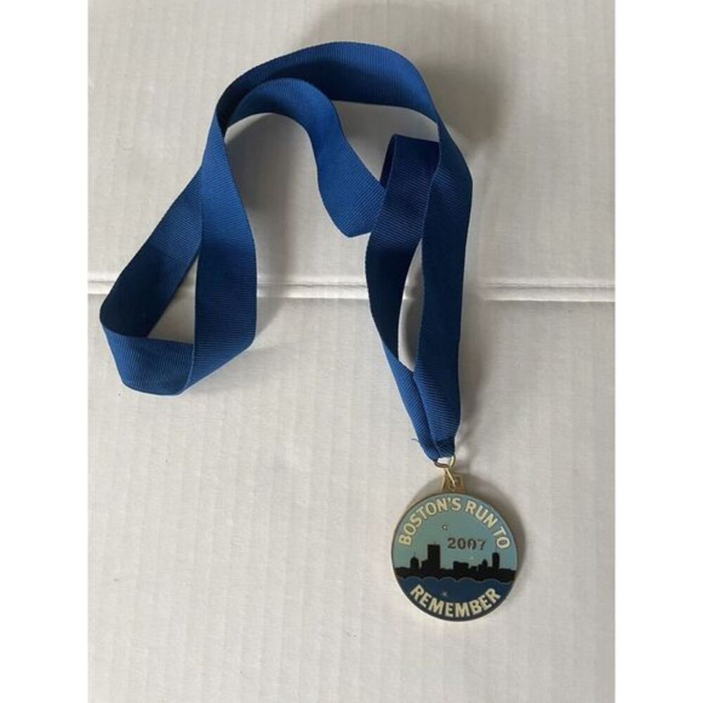 Boston Run To‎ Remember 2007 Road Race Medal Law Enforcement Boston Police State